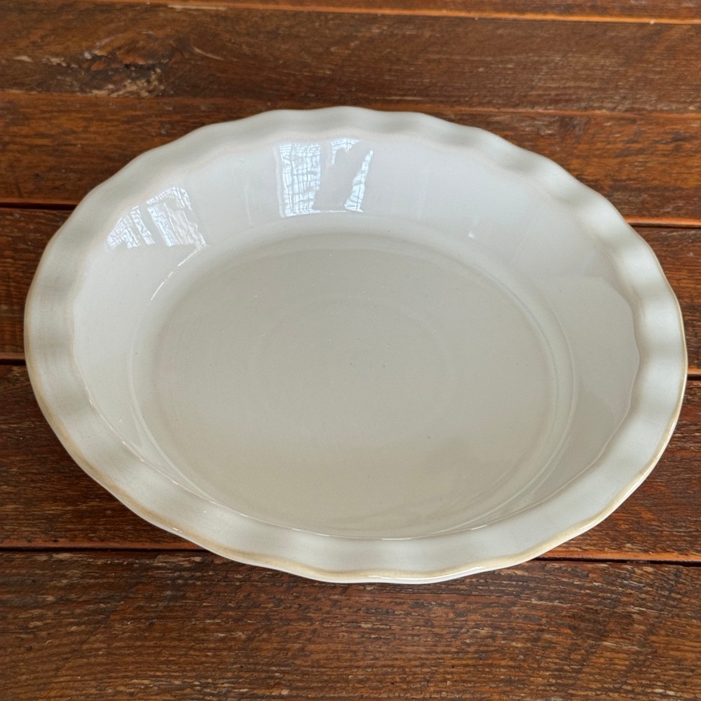 Malacasa Stoneware Pie‎ Dish White Scalloped Ruffled Edge Honeycomb Texture 10in